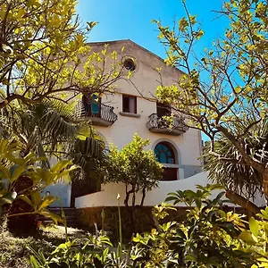 Gasthuis Tiche, Cefalù